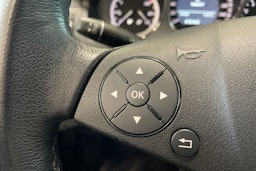 valkoinen Mercedes-Benz C 2010 kuva 17.