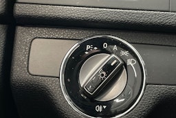 valkoinen Mercedes-Benz C 2010 kuva 20.