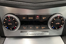 valkoinen Mercedes-Benz C 2010 kuva 25.
