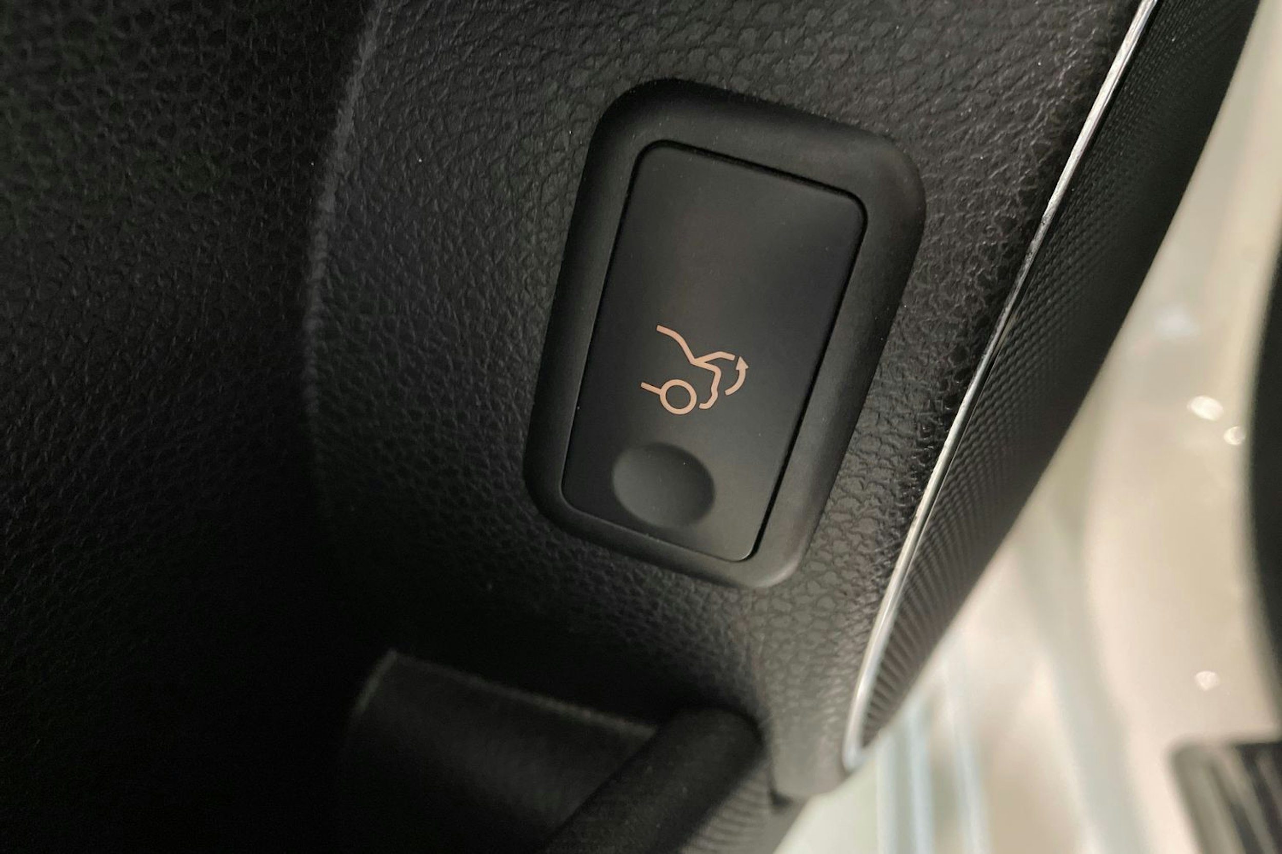 valkoinen Mercedes-Benz C 2010 kuva 30.