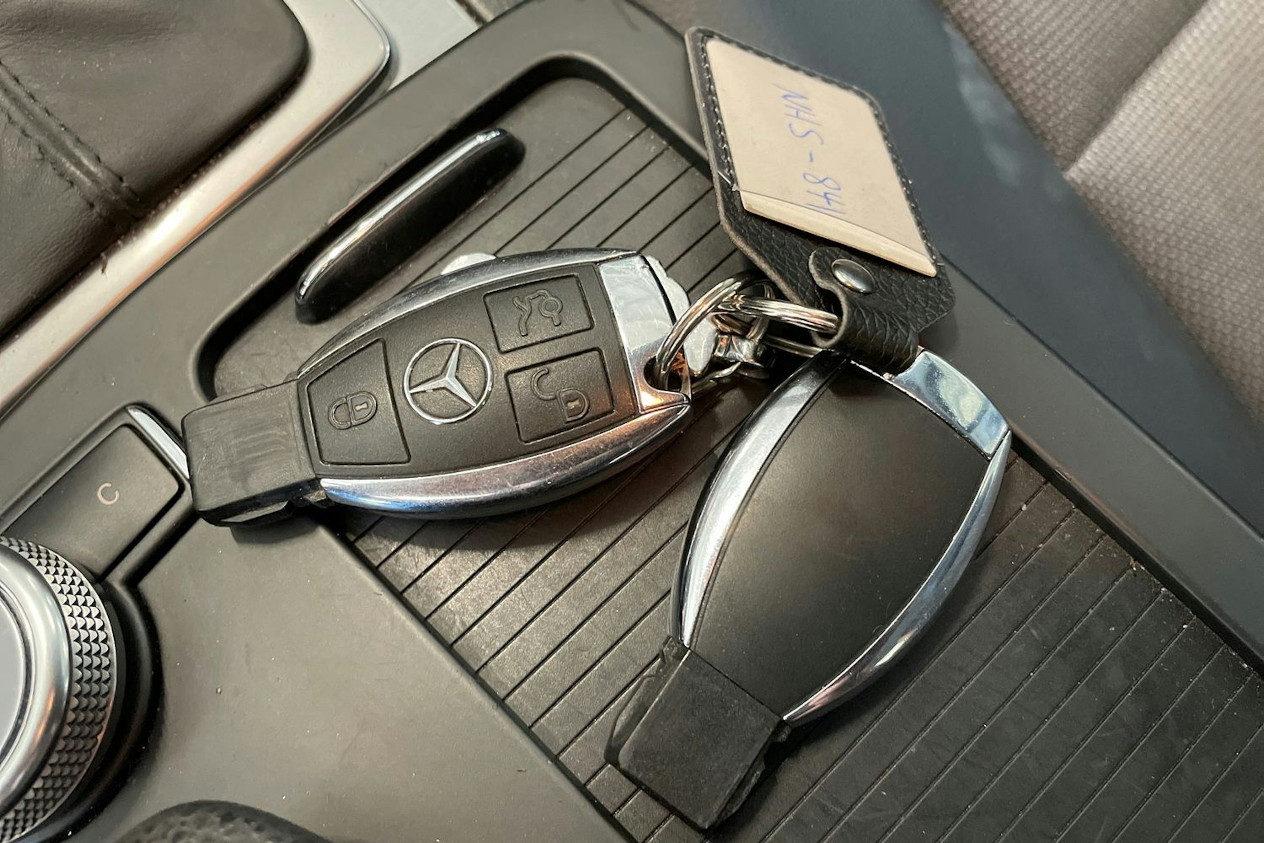 valkoinen Mercedes-Benz C 2010 kuva 31.
