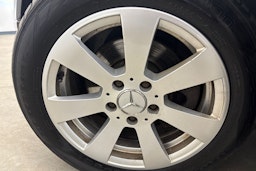 Musta Mercedes-Benz C 2010 kuva 13.