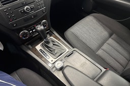 harmaa Mercedes-Benz C 2010 kuva 14.