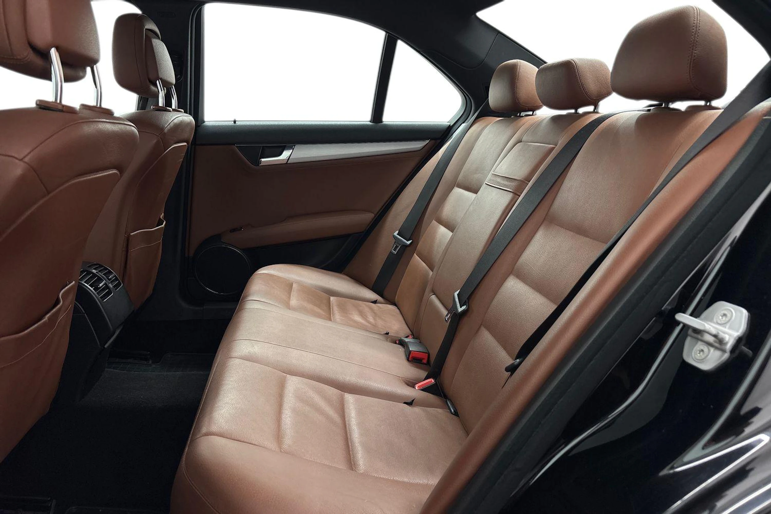 Musta Mercedes-Benz C 2010 kuva 8.