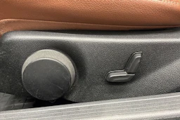 Musta Mercedes-Benz C 2010 kuva 12.