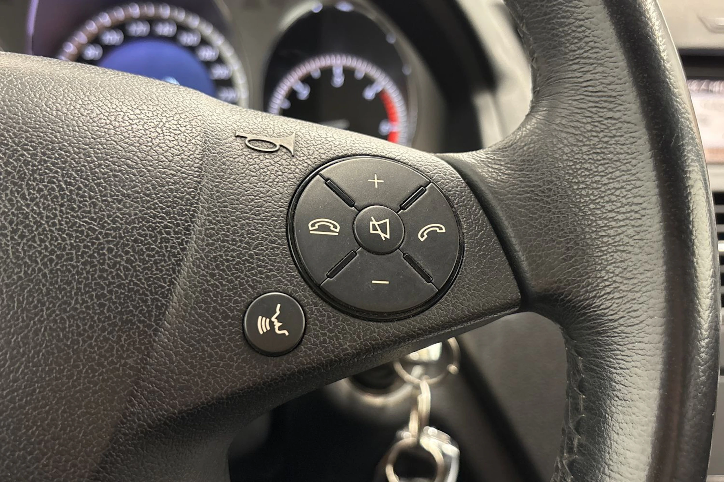 Musta Mercedes-Benz C 2010 kuva 15.