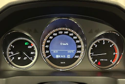 Musta Mercedes-Benz C 2010 kuva 17.
