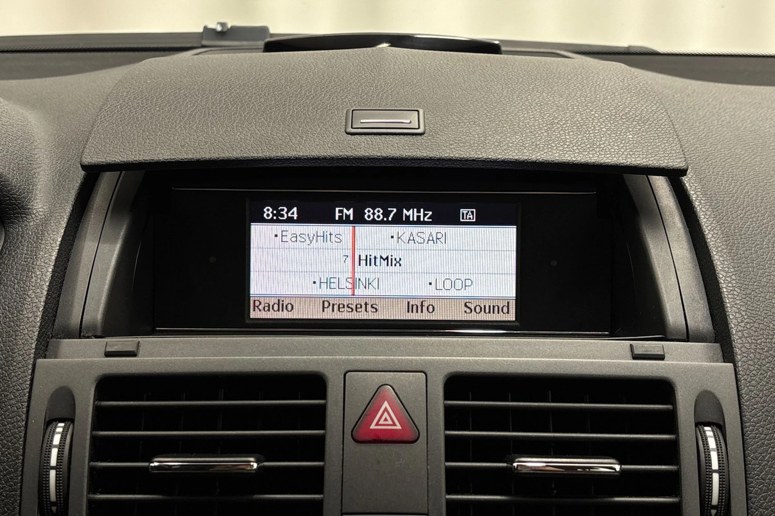 Musta Mercedes-Benz C 2010 kuva 19.