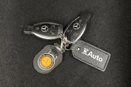 Musta Mercedes-Benz C 2010 kuva 22.