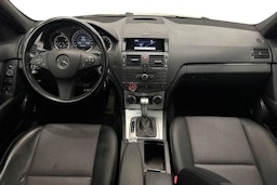 valkoinen Mercedes-Benz C 2010 kuva 9.