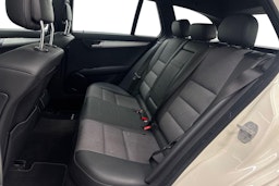 valkoinen Mercedes-Benz C 2010 kuva 10.