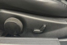 valkoinen Mercedes-Benz C 2010 kuva 13.