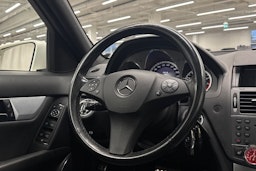 valkoinen Mercedes-Benz C 2010 kuva 14.