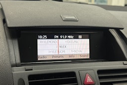 valkoinen Mercedes-Benz C 2010 kuva 25.