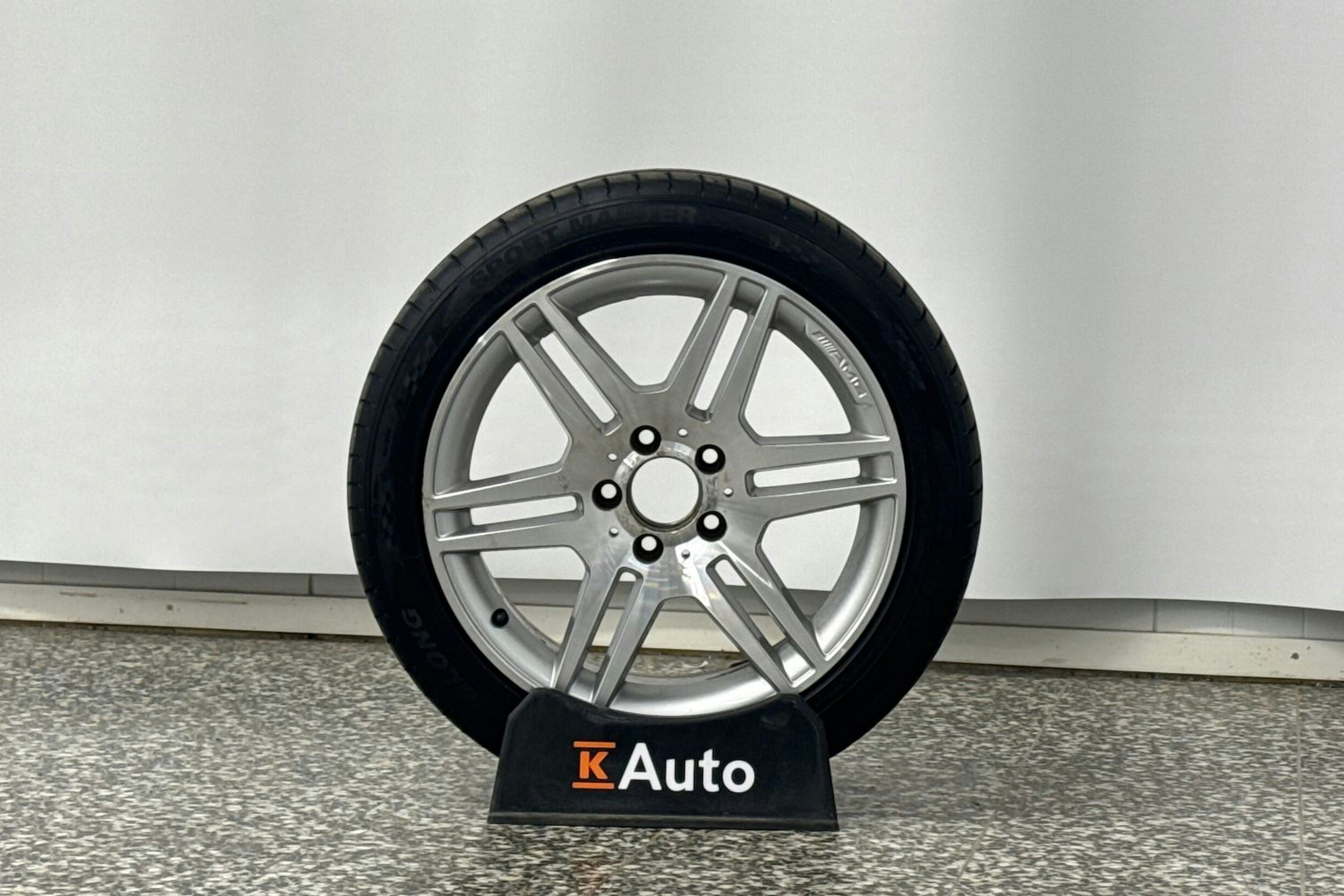 valkoinen Mercedes-Benz C 2010 kuva 35.