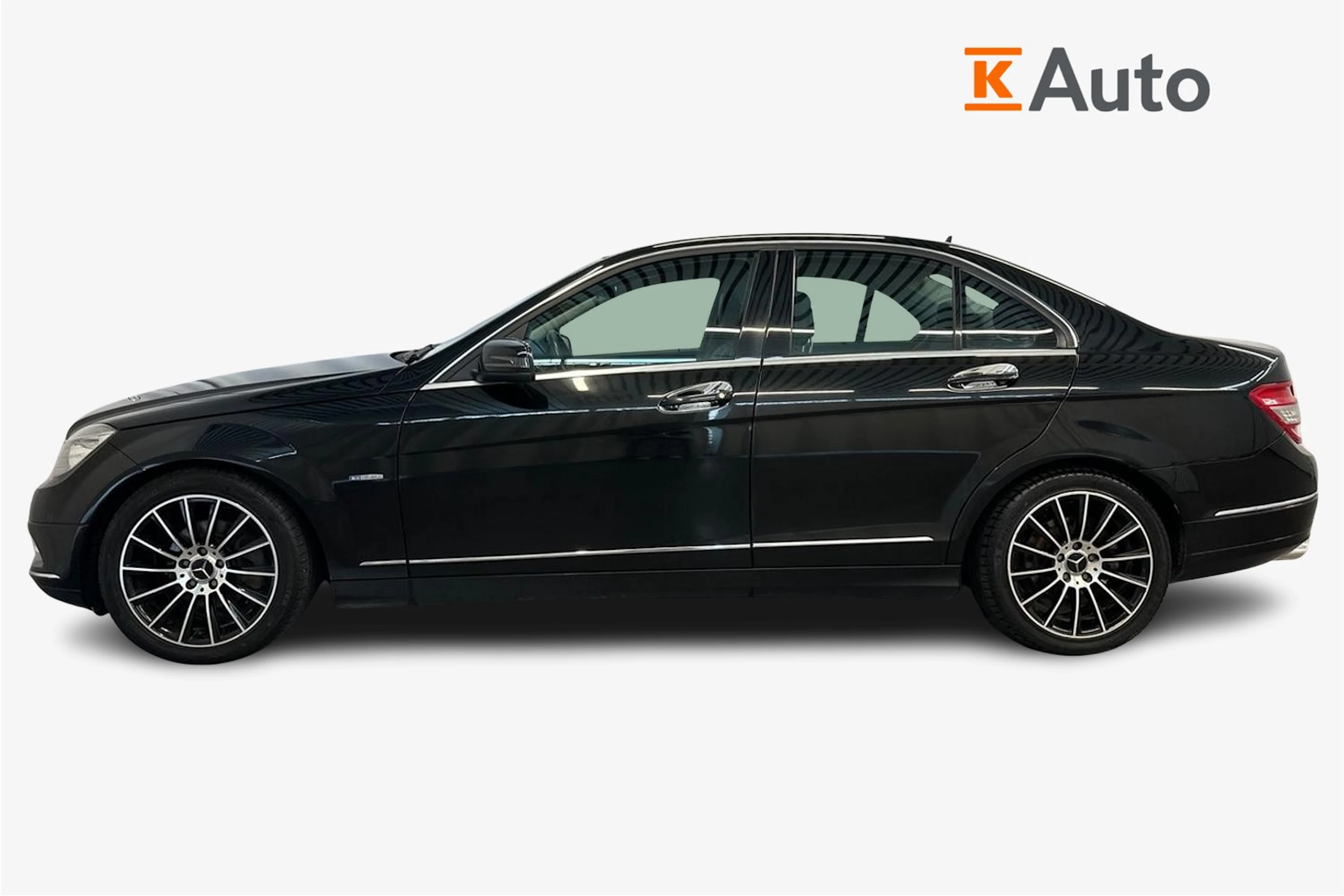 musta Mercedes-Benz C 2011 kuva 5.