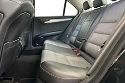 musta Mercedes-Benz C 2011 kuva 8.