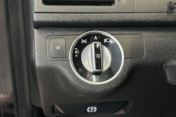 musta Mercedes-Benz C 2011 kuva 17.