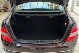 ruskea (beige) Mercedes-Benz C 2011 kuva 14.