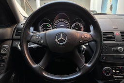 ruskea (beige) Mercedes-Benz C 2011 kuva 15.