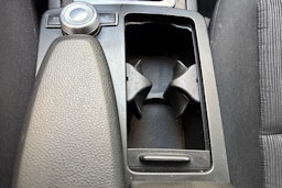 ruskea (beige) Mercedes-Benz C 2011 kuva 19.