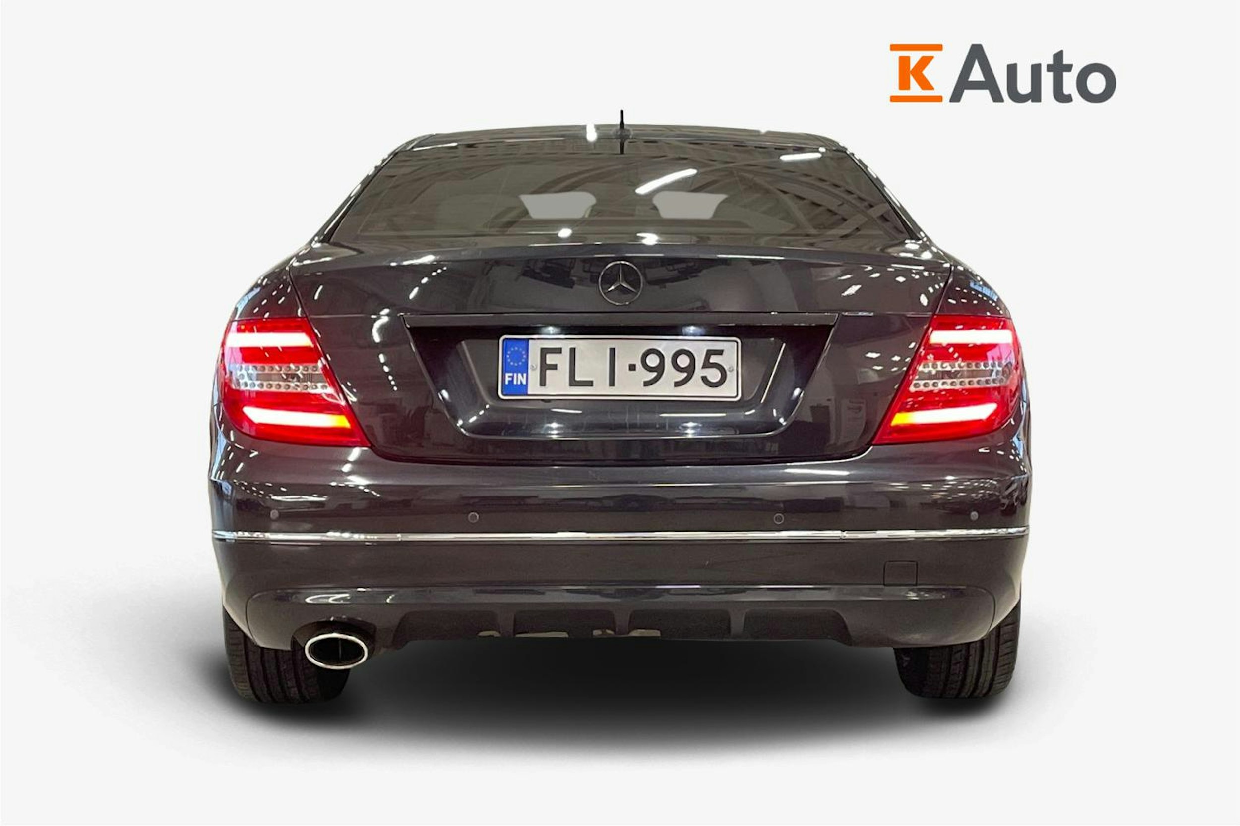 musta Mercedes-Benz C 2011 kuva 3.