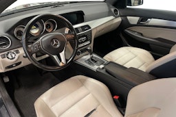 musta Mercedes-Benz C 2011 kuva 7.