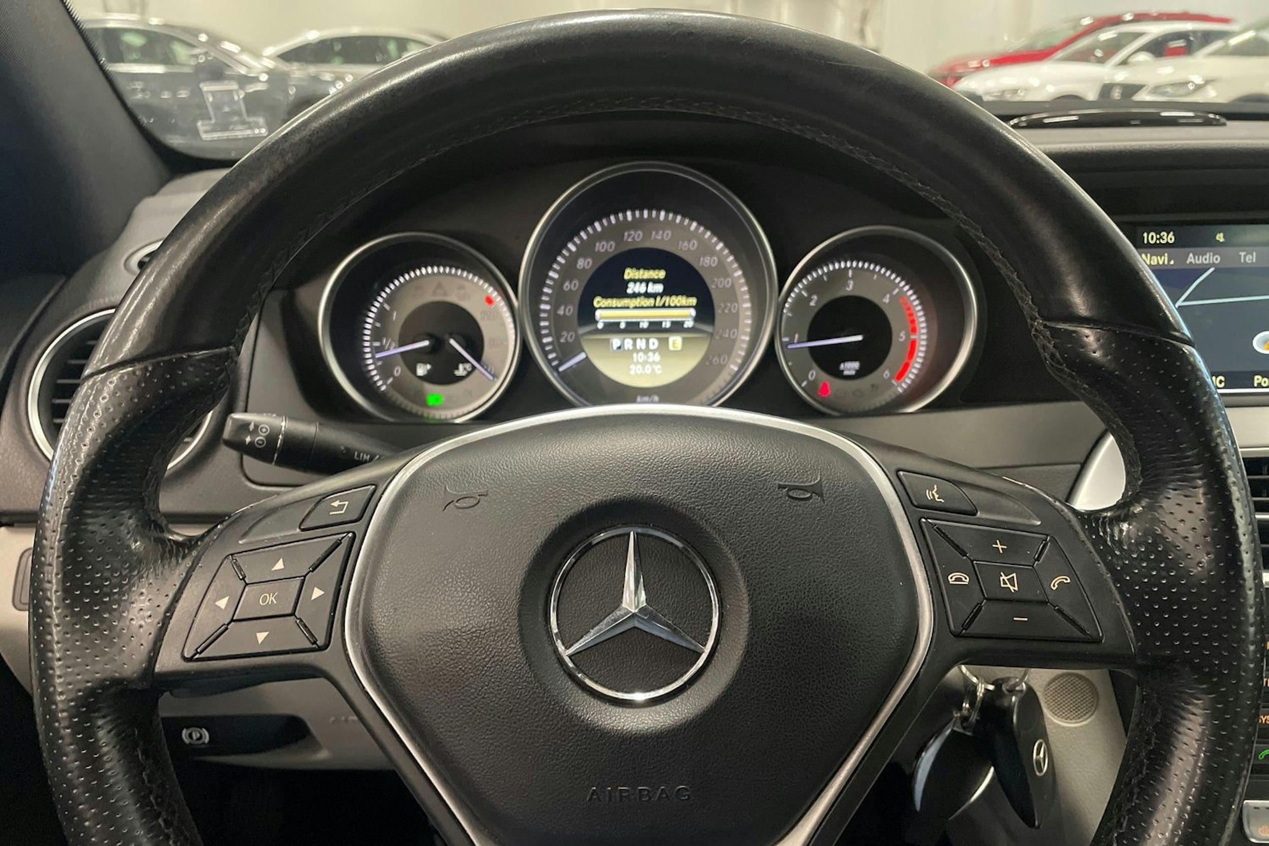 musta Mercedes-Benz C 2011 kuva 17.