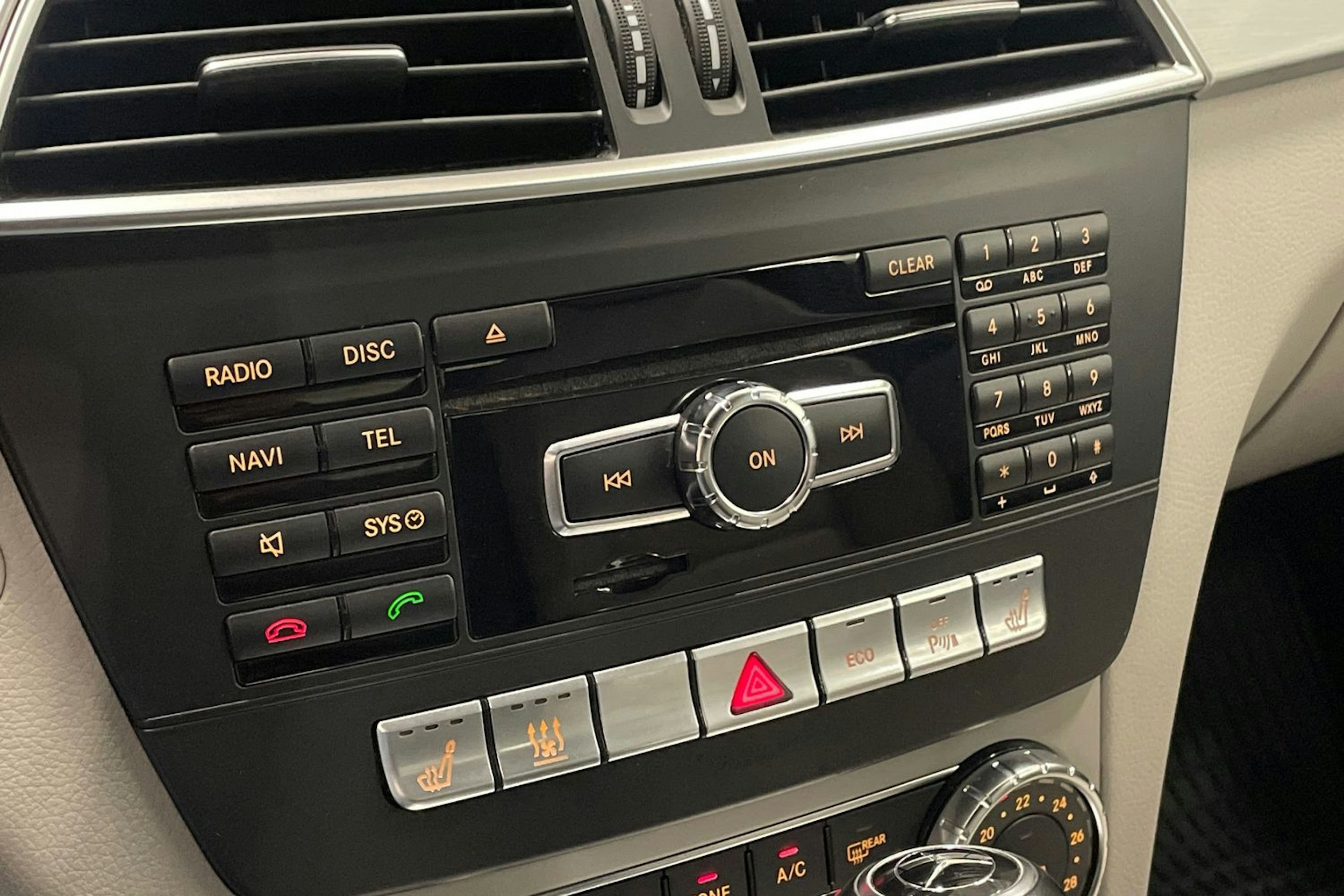 musta Mercedes-Benz C 2011 kuva 20.