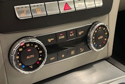 musta Mercedes-Benz C 2011 kuva 21.