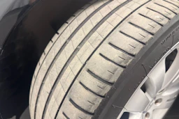 musta Mercedes-Benz C 2011 kuva 10.