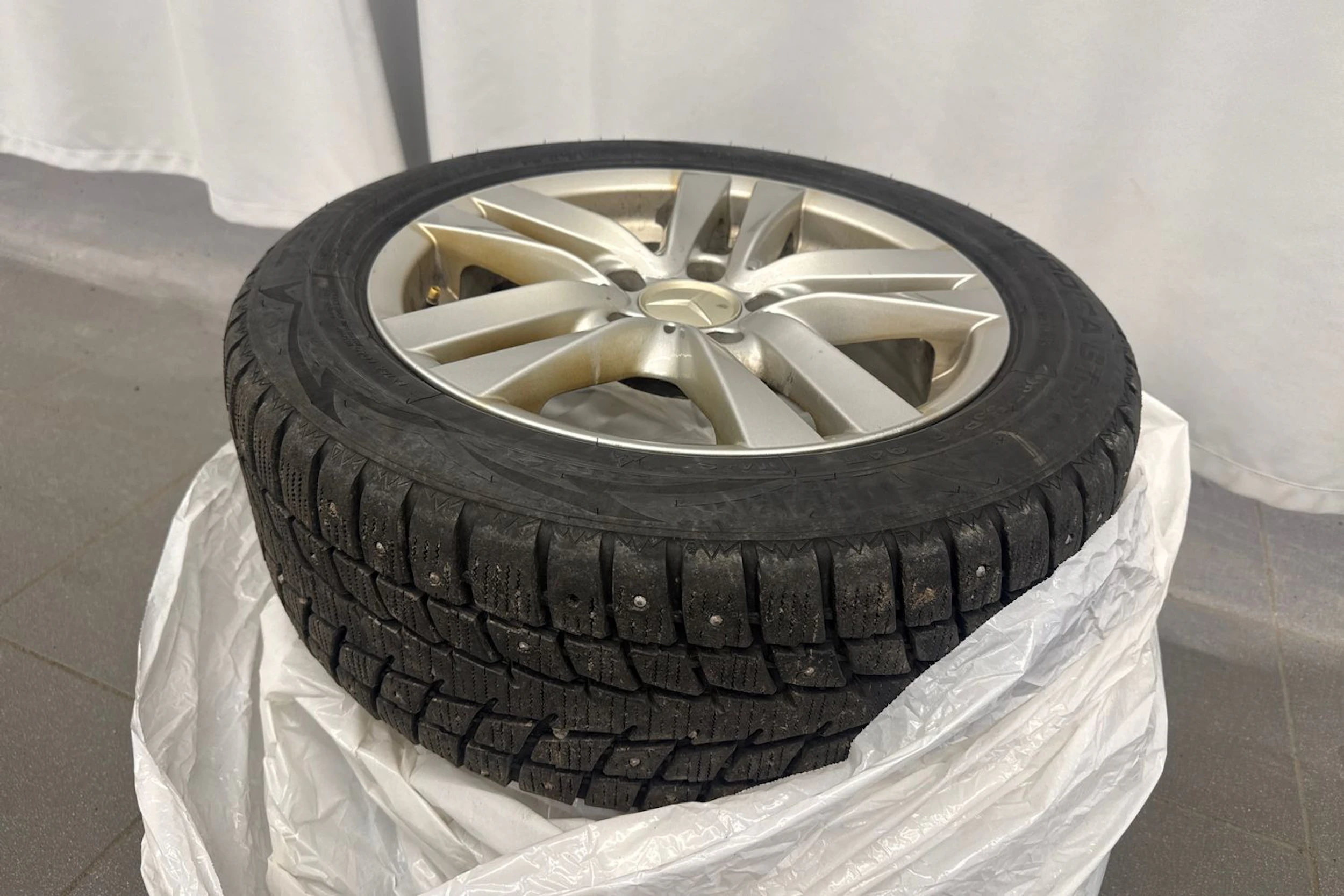 musta Mercedes-Benz C 2011 kuva 13.