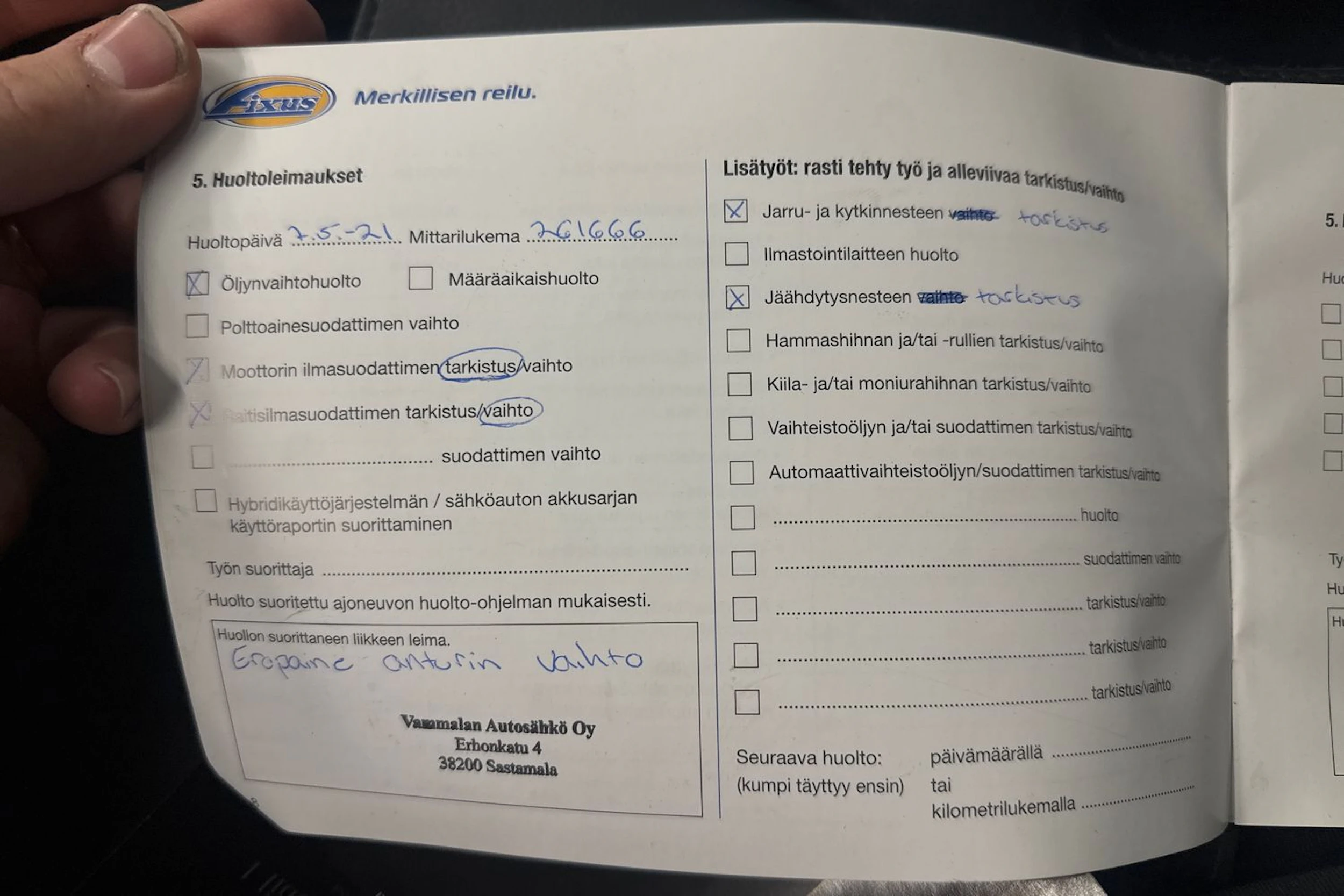 musta Mercedes-Benz C 2011 kuva 23.