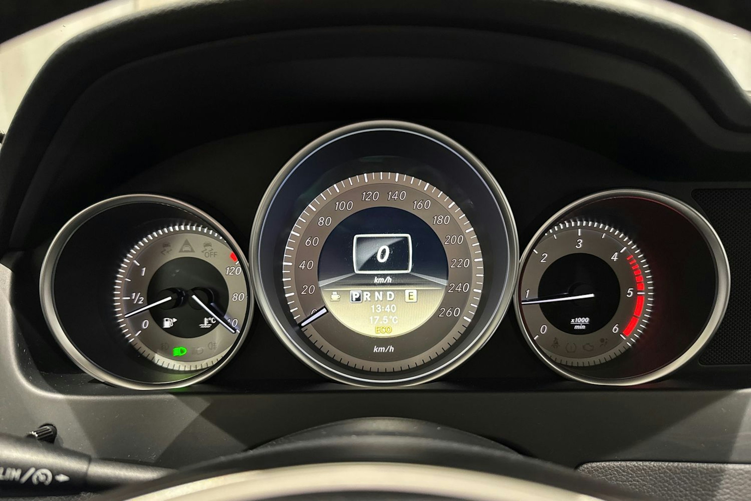 harmaa Mercedes-Benz C 2011 kuva 19.