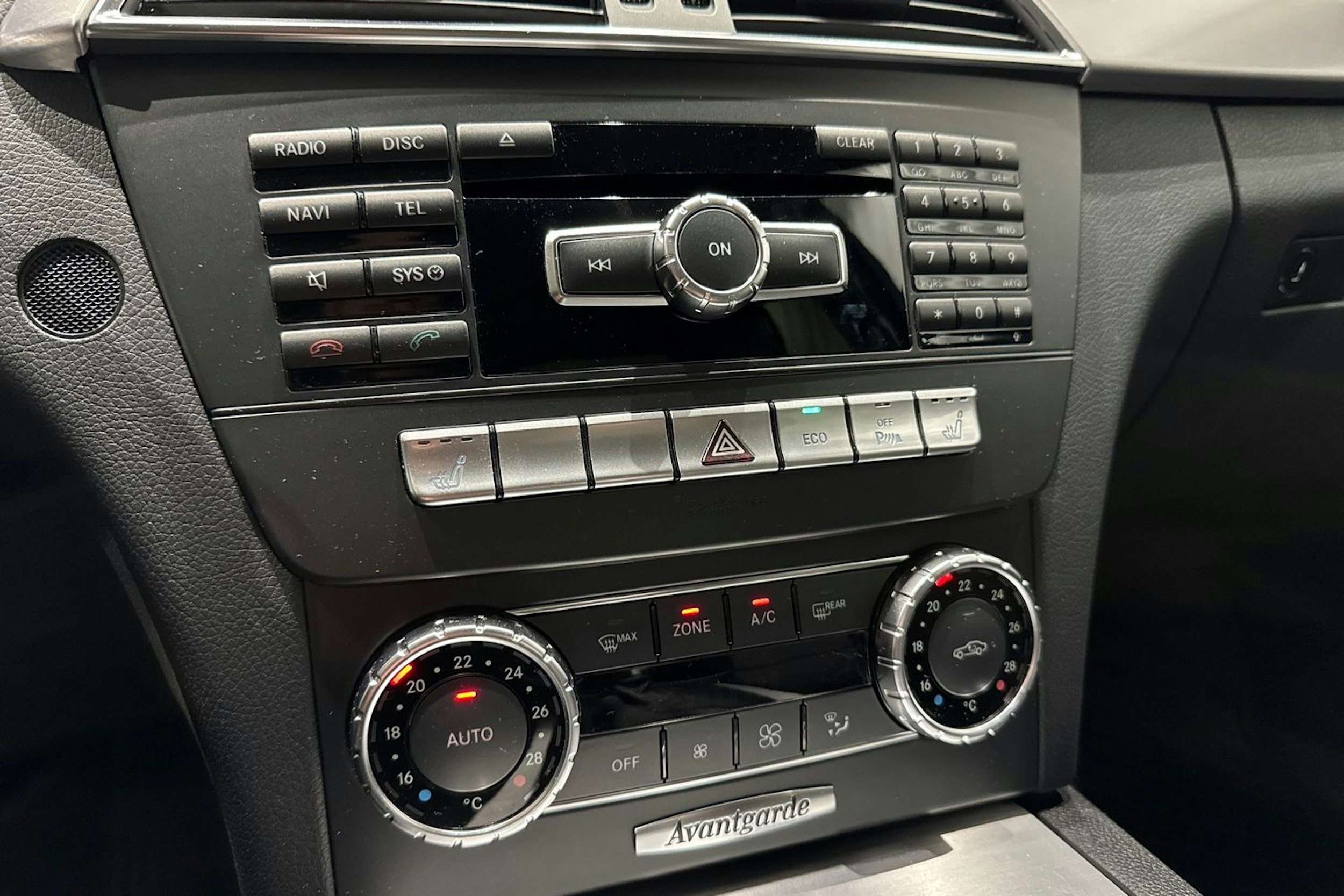 harmaa Mercedes-Benz C 2011 kuva 24.