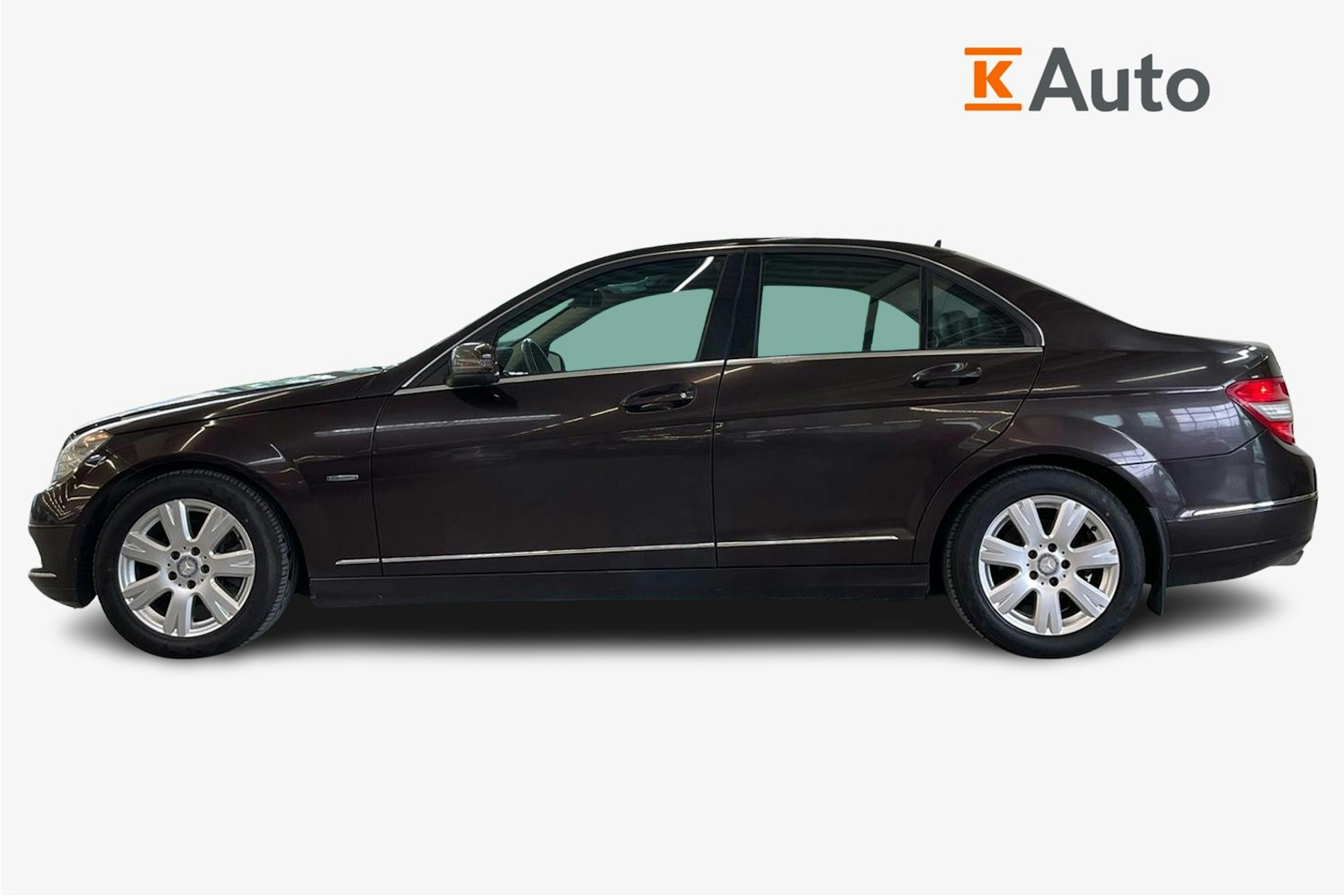 Ruskea (beige) Mercedes-Benz C 2011 kuva 6.