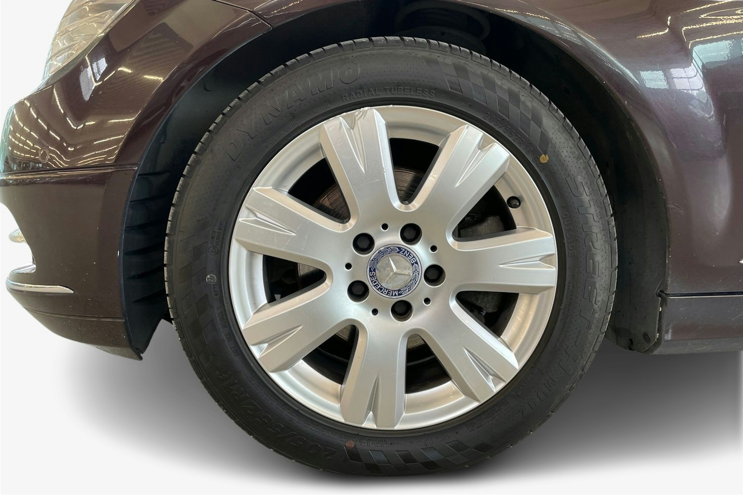 Ruskea (beige) Mercedes-Benz C 2011 kuva 11.
