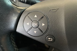 Ruskea (beige) Mercedes-Benz C 2011 kuva 17.