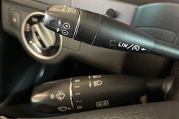 Ruskea (beige) Mercedes-Benz C 2011 kuva 18.