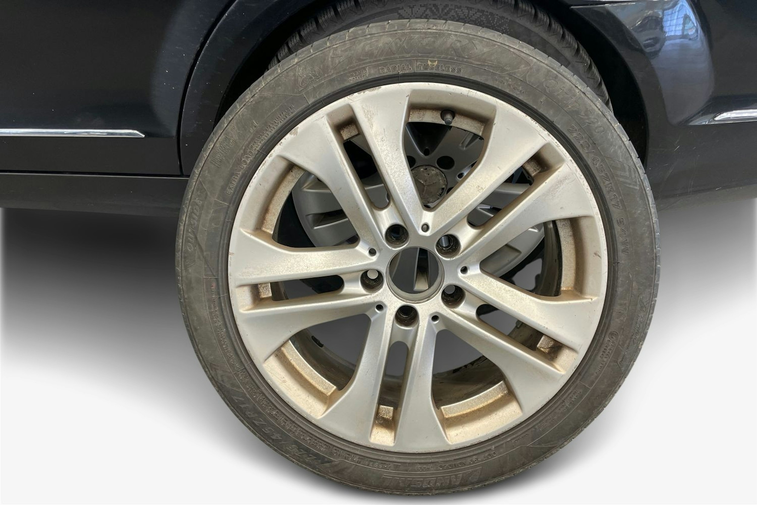 Musta Mercedes-Benz C 2011 kuva 11.