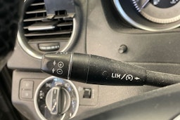 Musta Mercedes-Benz C 2011 kuva 14.