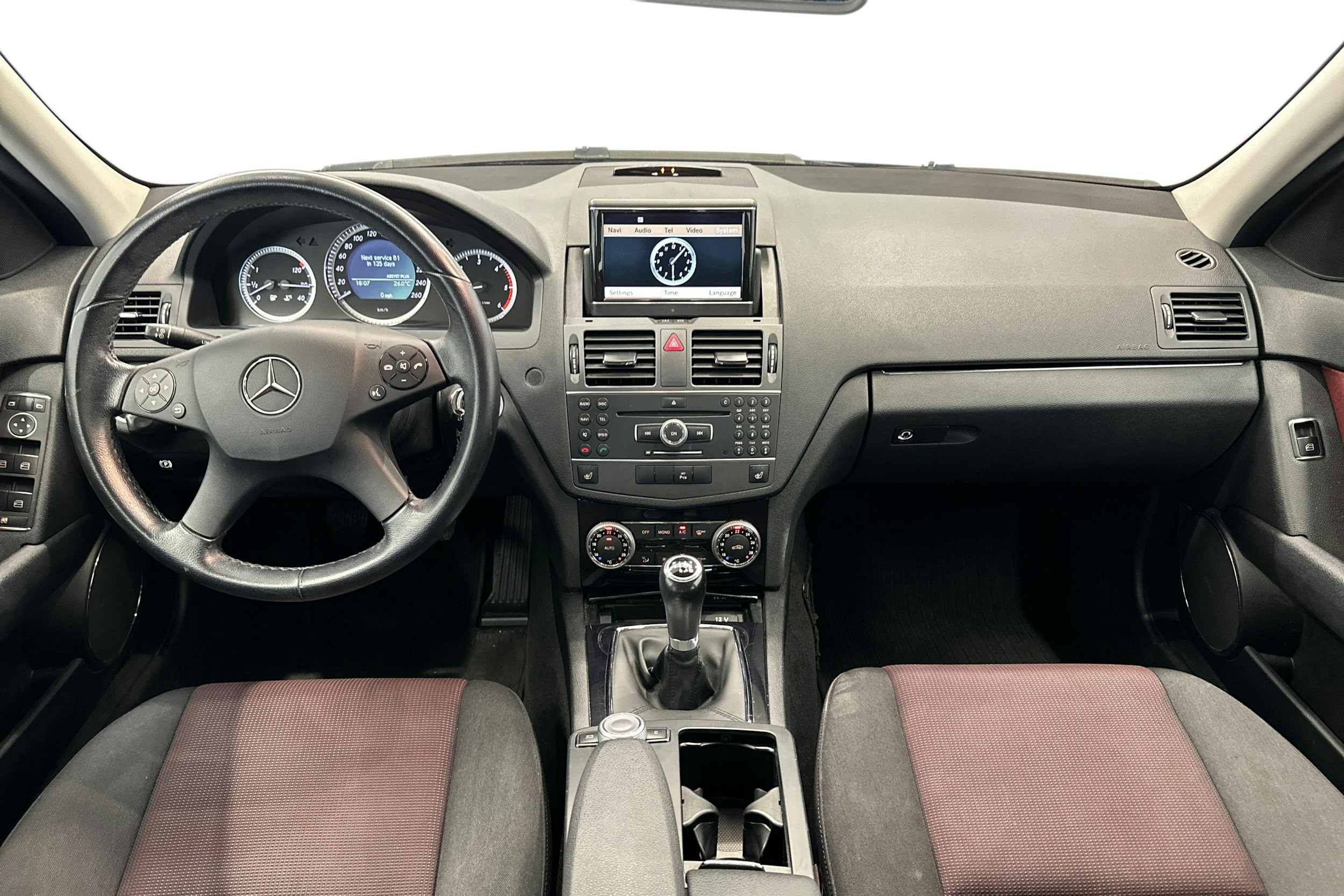 hopea Mercedes-Benz C 2011 kuva 9.