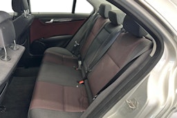 hopea Mercedes-Benz C 2011 kuva 10.