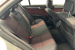 hopea Mercedes-Benz C 2011 kuva 11.