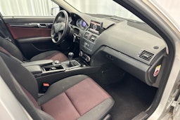 hopea Mercedes-Benz C 2011 kuva 13.