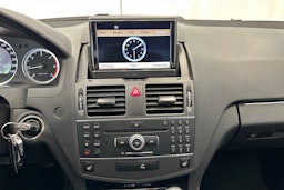 hopea Mercedes-Benz C 2011 kuva 17.