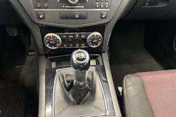 hopea Mercedes-Benz C 2011 kuva 18.