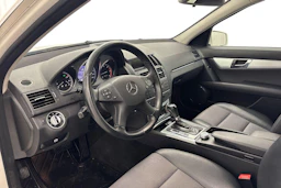valkoinen Mercedes-Benz C 2011 kuva 6.