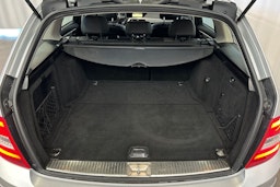 harmaa Mercedes-Benz C 2011 kuva 18.
