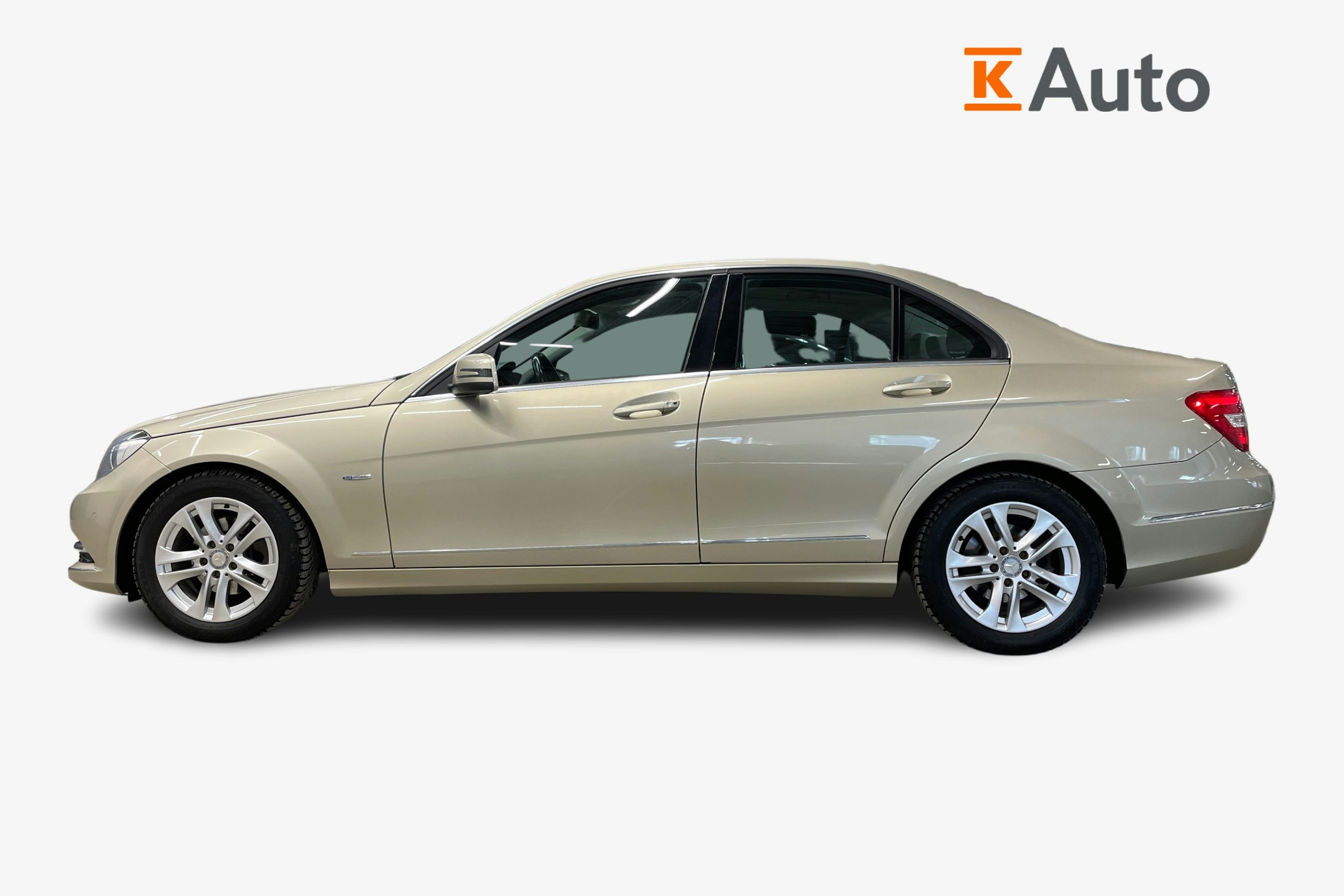 ruskea (beige) Mercedes-Benz C 2011 kuva 5.